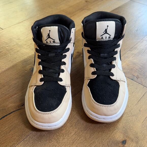 Nike Air Jordan 1 Mid Black Tan Youth 7.5Y / Women’s 9 BQ6472-800 - Picture 4 of 8